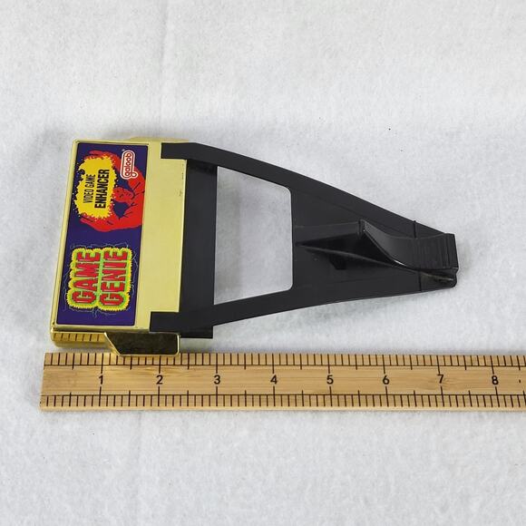 Galoob Game Genie Nintendo NES Game Cartridge Adapter Untested - Picture 4 of 4